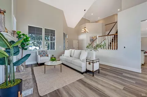 Living - 1107 Jennifer Ln, Windsor, CA 95492 photo 4 of 6