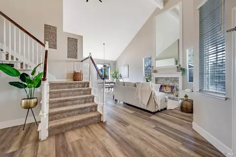 Entry Way - 1107 Jennifer Ln, Windsor, CA 95492 photo 1 of 2
