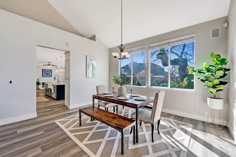 Dining - 1107 Jennifer Ln, Windsor, CA 95492 photo 2 of 4