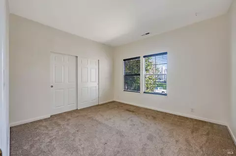 Bedroom - 1107 Jennifer Ln, Windsor, CA 95492 photo 8 of 8