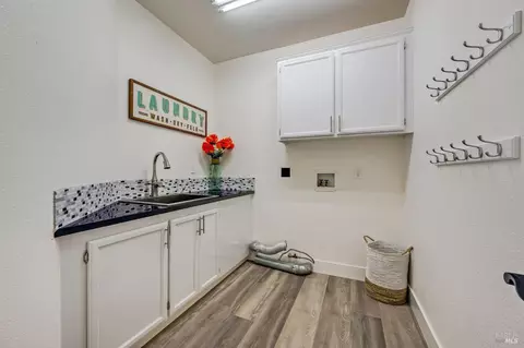 Other - 1107 Jennifer Ln, Windsor, CA 95492 photo 2 of 6