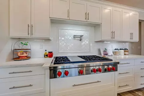 Kitchen - 1107 Jennifer Ln, Windsor, CA 95492 photo 4 of 8