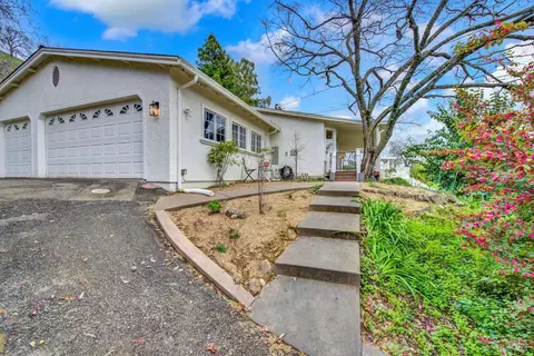 Exterior - 378 Vine St, Vacaville, CA 95688 photo 17 of 29