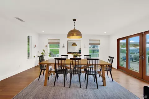 Dining - 378 Vine St, Vacaville, CA 95688 photo 2 of 4