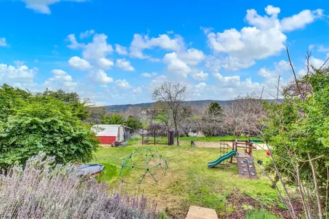 View/Area - 378 Vine St, Vacaville, CA 95688 photo 2 of 9