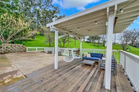 Exterior - 378 Vine St, Vacaville, CA 95688 photo 11 of 29