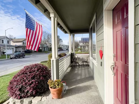 9547 Ashley Dr, Windsor, CA 95492 photo 3