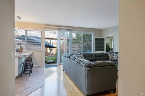 9547 Ashley Dr, Windsor, CA 95492 photo 8