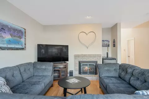9547 Ashley Dr, Windsor, CA 95492 photo 15