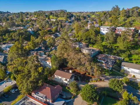 View/Area - 49 E Crescent Dr, San Rafael, CA 94901 photo 4 of 8