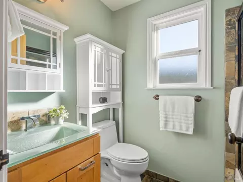 Bath - 49 E Crescent Dr, San Rafael, CA 94901 photo 3 of 3