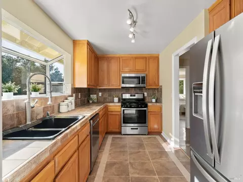 Kitchen - 49 E Crescent Dr, San Rafael, CA 94901 photo 1 of 4