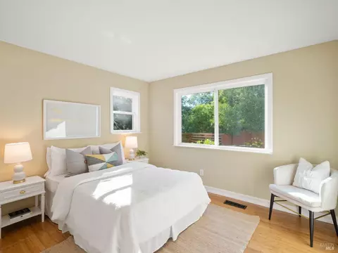 Bedroom - 49 E Crescent Dr, San Rafael, CA 94901 photo 3 of 4