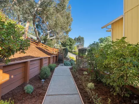 Exterior - 49 E Crescent Dr, San Rafael, CA 94901 photo 6 of 15