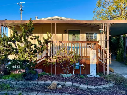 32 Cardinal Way, Santa Rosa, CA 95409