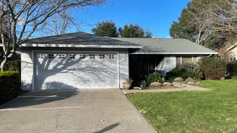 217 White Oak Dr, Santa Rosa, CA 95409