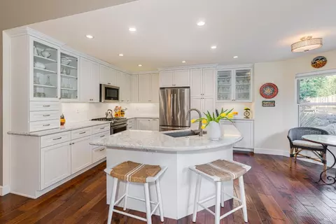 Kitchen - 8841 Lund Hill Ln, Cotati, CA 94931 photo 2 of 4