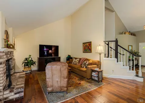 Living - 8841 Lund Hill Ln, Cotati, CA 94931 photo 6 of 7