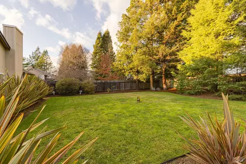 Exterior - 8841 Lund Hill Ln, Cotati, CA 94931 photo 10 of 22