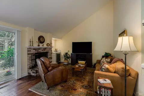 Living - 8841 Lund Hill Ln, Cotati, CA 94931 photo 4 of 7