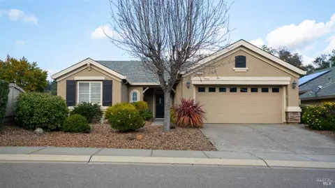 216 Clover Springs Dr, Cloverdale, CA 95425