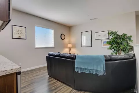 Bedroom - 430 Heritage Ln, Dixon, CA 95620 photo 5 of 7