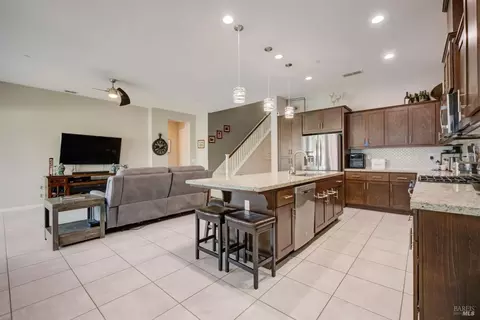 Kitchen - 430 Heritage Ln, Dixon, CA 95620 photo 1 of 4