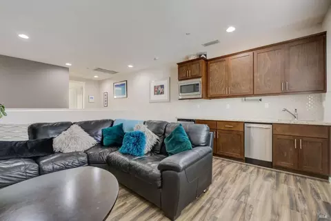 Living - 430 Heritage Ln, Dixon, CA 95620 photo 3 of 3