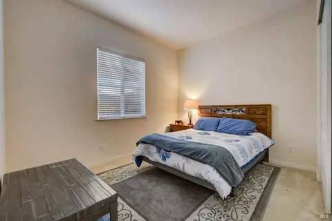 Bedroom - 430 Heritage Ln, Dixon, CA 95620 photo 1 of 7