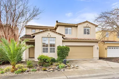 14 Alhambra Ct, Novato, CA 94949