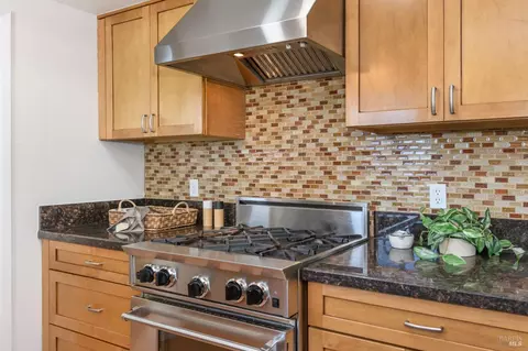 Kitchen - 2013 Harrison St, Petaluma, CA 94954 photo 5 of 5
