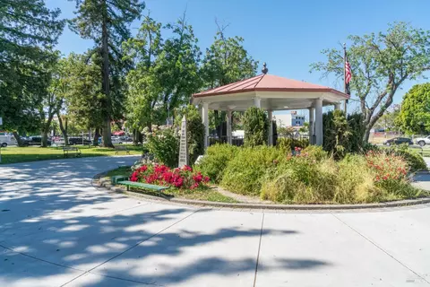 View/Area - 2013 Harrison St, Petaluma, CA 94954 photo 10 of 10