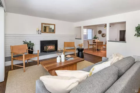 Living - 2013 Harrison St, Petaluma, CA 94954 photo 1 of 6