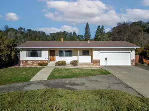 4443 1st Ave, Ukiah, CA 95482