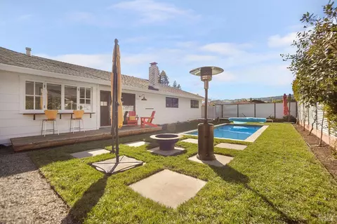 Exterior - 18287 Robin Ave, Sonoma, CA 95476 photo 9 of 14