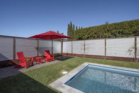 Exterior - 18287 Robin Ave, Sonoma, CA 95476 photo 6 of 14