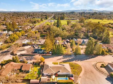 View/Area - 18287 Robin Ave, Sonoma, CA 95476 photo 7 of 8
