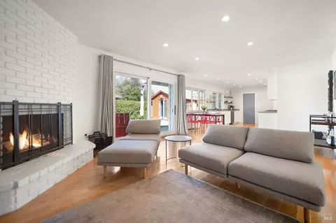 Living - 18287 Robin Ave, Sonoma, CA 95476 photo 8 of 8
