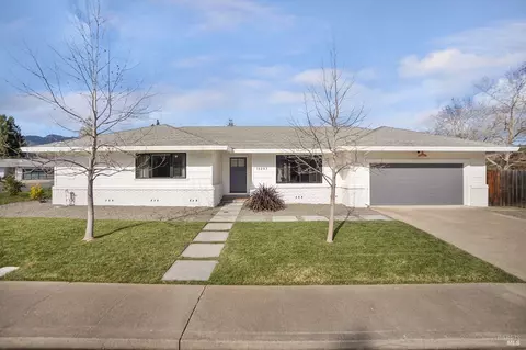 Exterior - 18287 Robin Ave, Sonoma, CA 95476 photo 11 of 14