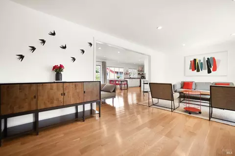 Dining - 18287 Robin Ave, Sonoma, CA 95476 photo 1 of 2