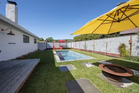 Exterior - 18287 Robin Ave, Sonoma, CA 95476 photo 5 of 14
