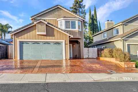 667 Poppy Cir, Vacaville, CA 95687