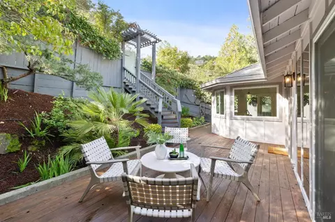 9 Oak Springs Dr, San Anselmo, CA 94960