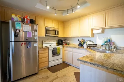 481 Basalt Dr, Vallejo, CA 94589 photo 6
