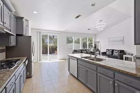 Kitchen - 1214 Brooktrail Dr, Pittsburg, CA 94565 photo 1 of 2