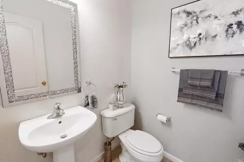 Bath - 1214 Brooktrail Dr, Pittsburg, CA 94565 photo 3 of 5