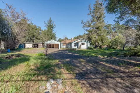 7451 Uva Dr, Redwood Valley, CA 95470