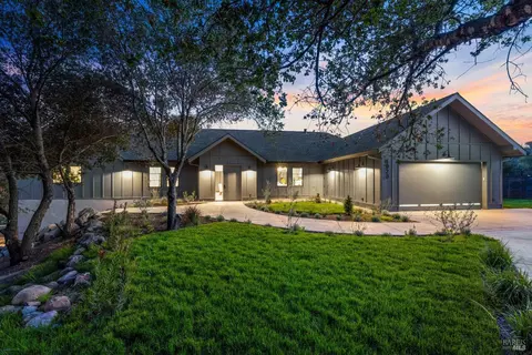 1920 Lawndale Rd, Kenwood, CA 95452