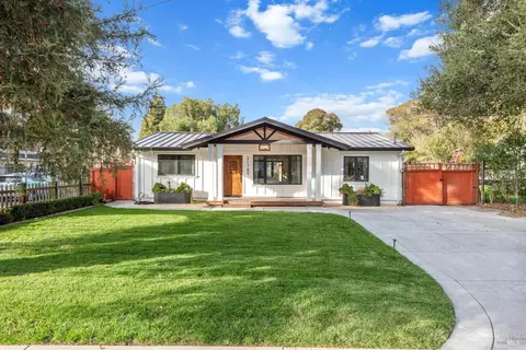 2178 W Park Ave, Napa, CA 94558