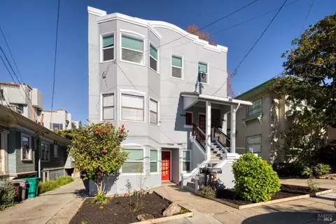 5616 Ocean View Dr, Oakland, CA 94618